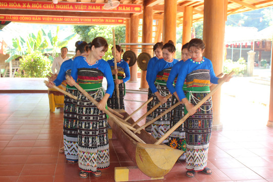 Bảo tồn nét văn hóa đặc trưng của dân tộc Thái ở Quan Sơn