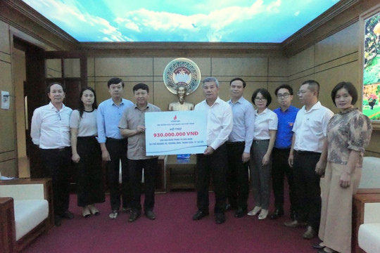 Lãnh đạo Petrovietnam thăm hỏi, hỗ trợ các nạn nhân vụ cháy chung cư mini ở Hà Nội