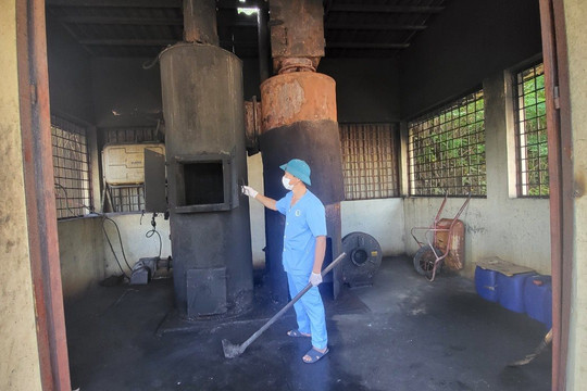 Điện Biên: Lò đốt rác y tế nguy hại BVĐK xuống cấp nghiêm trọng