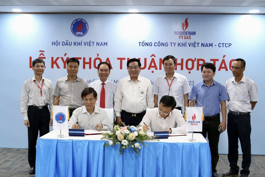 PV GAS ký thoả thuận hợp tác với Hội Dầu Khí Việt Nam