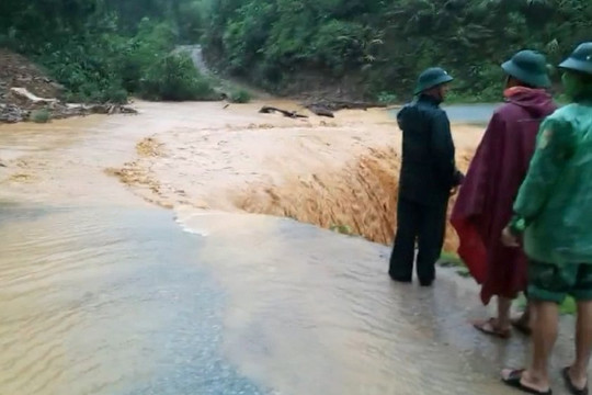 Hà Tĩnh: Cảnh báo lũ quét do mưa lớn, tác động xấu đến môi trường
