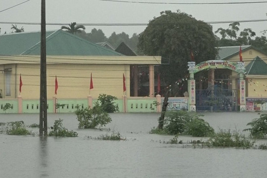 Hải Lăng (Quảng Trị): Mưa lớn đã làm 17 ngôi nhà bị ngập