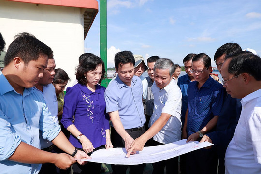 Các tỉnh An Giang, Đồng Tháp, Vĩnh Long triển khai cung cấp vật liệu cho dự án cao tốc trọng điểm
