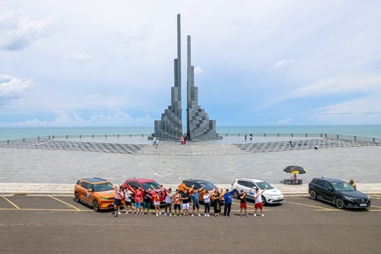 Hành trình chinh phục 4.000 km xuyên Việt của nhóm chủ xe điện VinFast