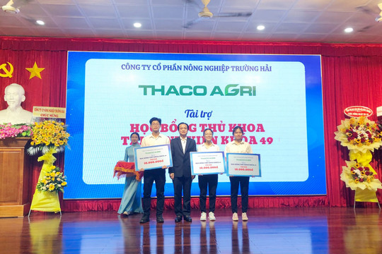 THACO AGRI trao 23 suất học bổng cho sinh viên các trường Đại học và Cao đẳng