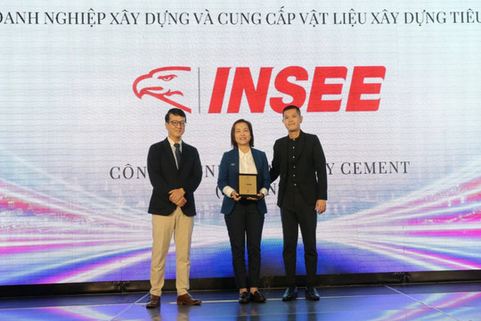 INSEE Việt Nam nhận giải thưởng Doanh nghiệp xây dựng và cung cấp VLXD tiêu biểu 2023