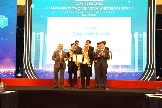EVNNPC nhận giải thưởng dành cho các giải pháp công nghệ số cho thành phố thông minh