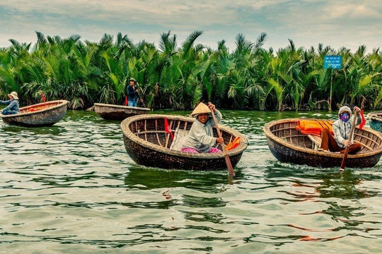 Khu dự trữ sinh quyển Việt Nam: Nơi con người hòa vào thiên nhiên