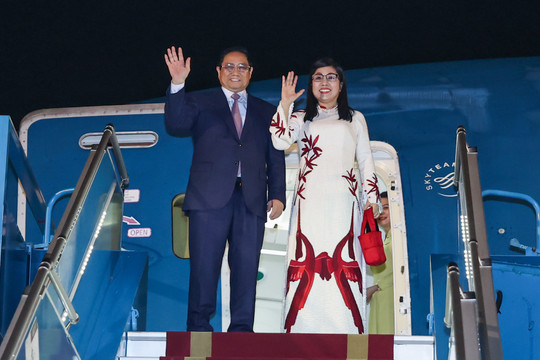 Thủ tướng Phạm Minh Chính lên đường dự Hội nghị WEF Davos 2024, thăm chính thức Hungary và Romania