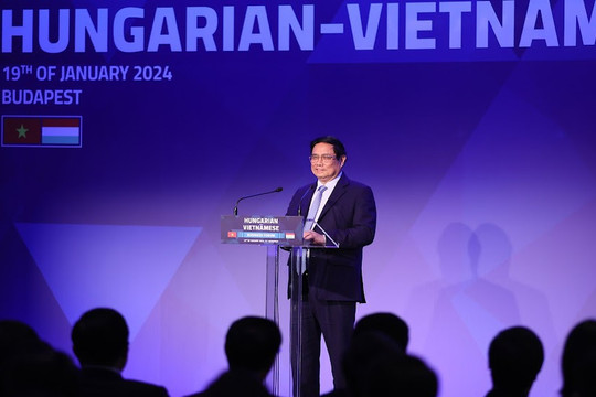 Thủ tướng Phạm Minh Chính và Thủ tướng Hungary dự Diễn đàn doanh nghiệp Việt Nam-Hungary