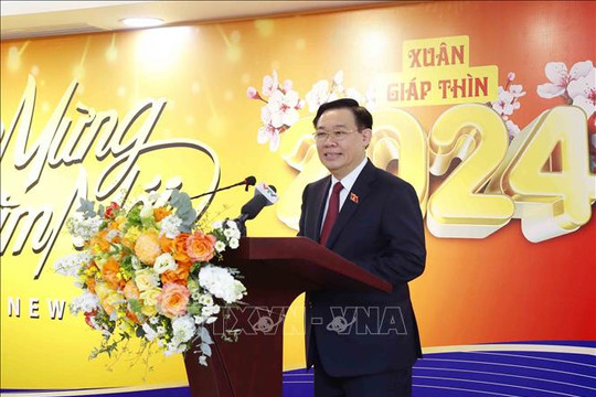 Chủ tịch Quốc hội Vương Đình Huệ: Ngân hàng Hợp tác xã Việt Nam góp phần phát triển nông nghiệp, nông dân, nông thôn