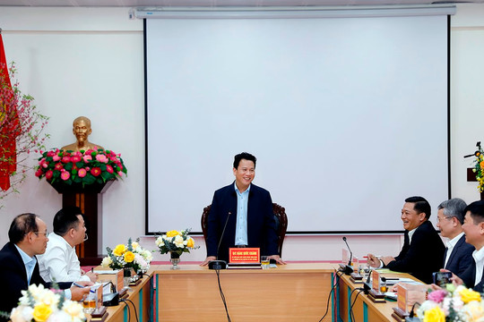 Bộ trưởng Đặng Quốc Khánh làm việc với Sở Tài nguyên và Môi trường Ninh Bình