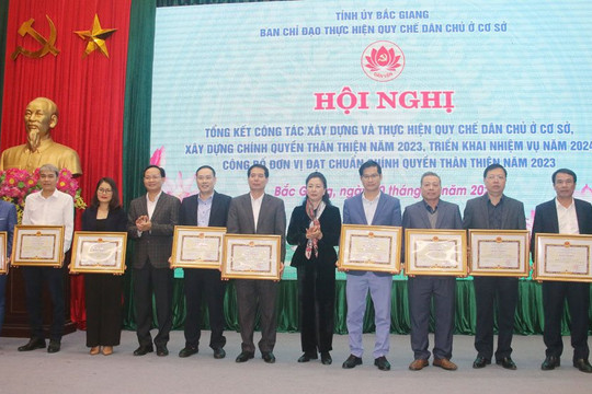 Bắc Giang: Xây dựng chính quyền thân thiện vì nhân dân phục vụ