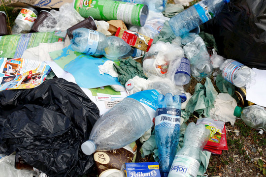 EU đạt thỏa thuận cấm hộp nhựa dùng một lần trong nhà hàng