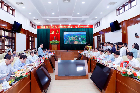 Bộ trưởng Đặng Quốc Khánh làm việc với Đắk Nông về công tác quản lý nhà nước trong lĩnh vực tài nguyên và môi trường