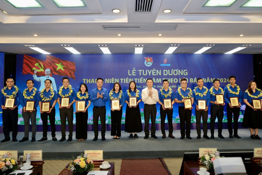 Đoàn TNCS Hồ Chí Minh Tập đoàn Dầu khí Quốc gia Việt Nam: Tuyên dương 30 thanh niên tiên tiến làm theo lời Bác