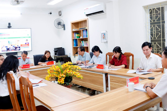 Thứ trưởng Bộ TN&MT Nguyễn Thị Phương Hoa chủ trì tiếp công dân định kỳ tháng 3/2024