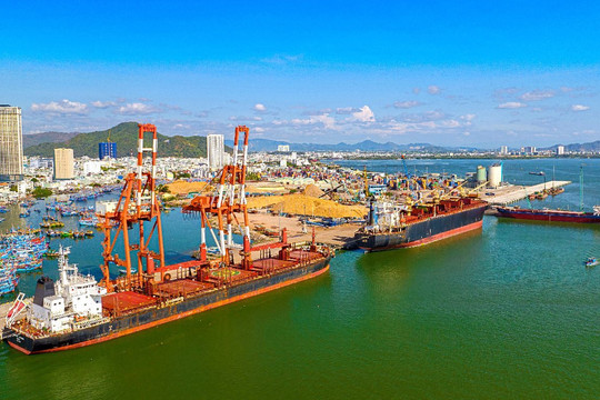Bình Định điều chỉnh chủ trương đầu tư dự án mở rộng Cảng Quy Nhơn