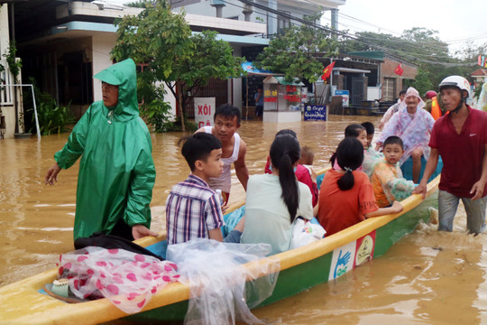 Quảng Trị thích ứng biến đổi khí hậu: Tăng cường đầu tư hạ tầng phục vụ KTTV