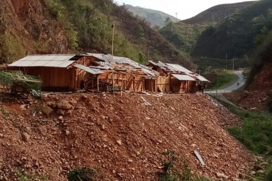 Sơn La: Gần 4.000 ngôi nhà bị ảnh hưởng do dông lốc