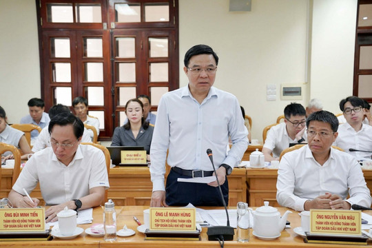 Petrovietnam làm việc với tỉnh Hà Tĩnh về đầu tư chuỗi dự án Khí - Điện Vũng Áng
