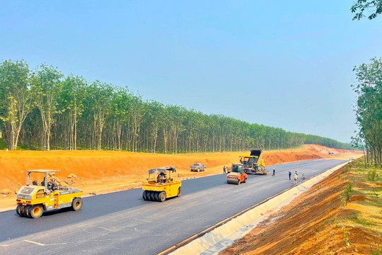 Cam Lộ (Quảng Trị): Bàn giao 100% mặt bằng tuyến chính cao tốc Vạn Ninh - Cam Lộ