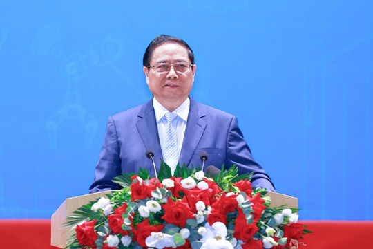 Thủ tướng Phạm Minh Chính: '3 đẩy mạnh, 3 tiên phong, 3 bứt phá' để góp phần thúc đẩy tăng năng suất lao động