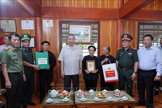 Chủ tịch nước Tô Lâm thăm Khu Di tích Quốc gia đặc biệt Pác Bó