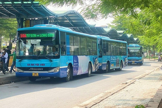 Hà Nội: Vé xe buýt được đề nghị tăng lên tối đa gấp đôi