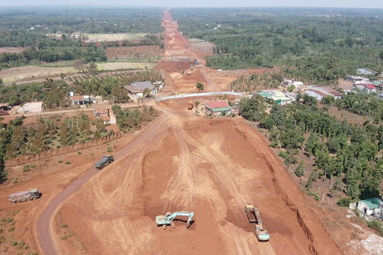 Đắk Lắk: Cho thuê hơn 4,2 ha đất làm mỏ đá phục vụ dự án cao tốc