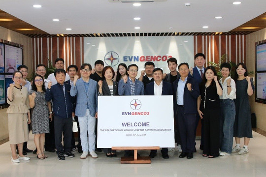 Đoàn các doanh nghiệp Hàn Quốc thăm và làm việc với EVNGENCO3