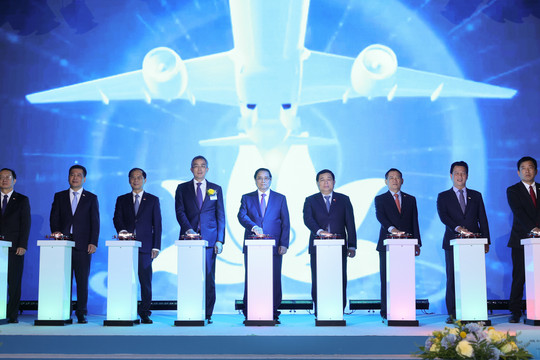 Thủ tướng: Vietnam Airlines cần phát huy hơn nữa vai trò cầu nối Việt Nam - Hàn Quốc