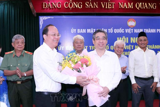Phó Bí thư Thành ủy kiêm giữ chức Chủ tịch Ủy ban MTTQ Việt Nam TP Hồ Chí Minh