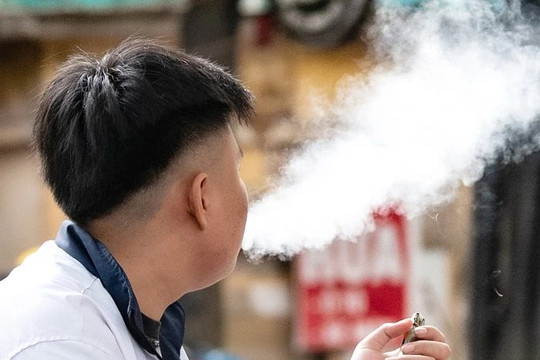 Để thế hệ tương lai không nghiện nicotine: Các chuyên gia tiếp tục đề xuất cấm hoàn toàn thuốc lá mới