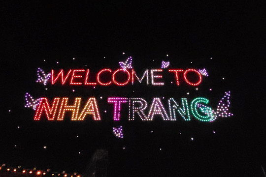 Khánh Hòa: Khai mạc Lễ hội Vịnh Ánh sáng quốc tế Nha Trang 2024