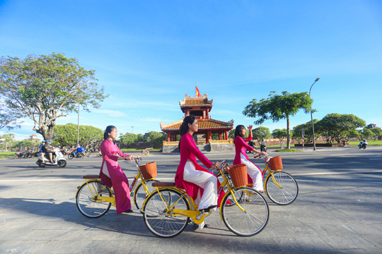 Kỳ vọng kết nối xanh trên những nẻo đường Việt Nam: Những "cây xanh di động"