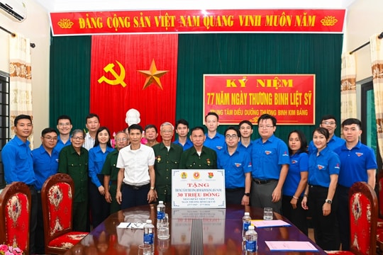 Petrovietnam thăm, tặng quà các thương, bệnh binh tại Ninh Bình và Hà Nam