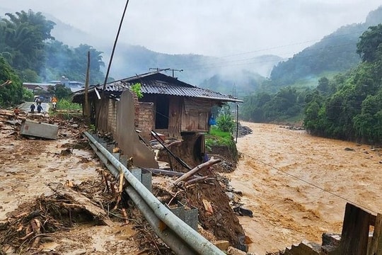 Thủ tướng chỉ đạo tập trung ứng phó nguy cơ mưa lũ, sạt lở đất, lũ quét tại khu vực Bắc Bộ