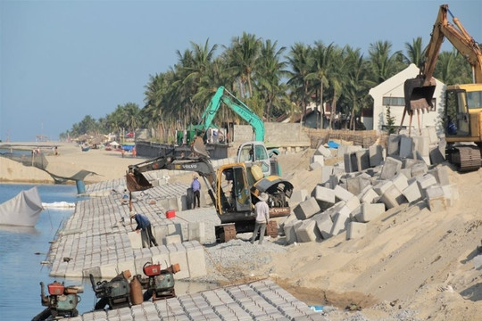 Quảng Nam ứng phó BĐKH: Ưu tiên đầu tư cho các công trình trọng điểm