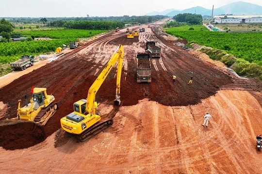 Quyết liệt đẩy nhanh giải phóng mặt bằng các dự án quan trọng quốc gia, trọng điểm ngành Giao thông vận tải