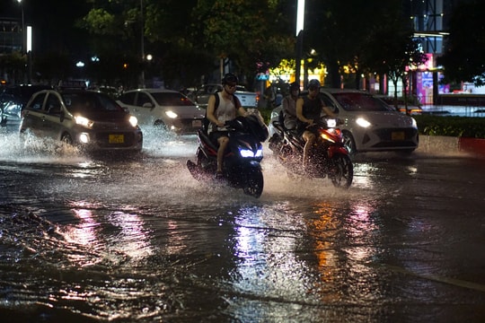 Thời tiết ngày 27/8: Nhiều khu vực có mưa, sét và gió giật mạnh