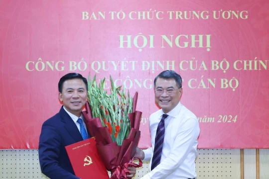 Bộ Chính trị điều động Bí thư Tỉnh uỷ Thanh Hóa Đỗ Trọng Hưng làm Phó Ban Tổ chức Trung ương