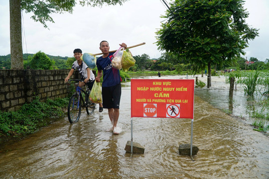 Thanh Hóa: Ứng phó với mưa lũ và sạt lở đất