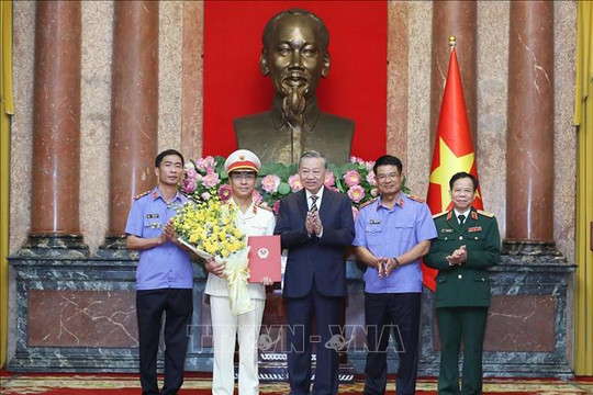 Tổng Bí thư, Chủ tịch nước Tô Lâm trao quyết định bổ nhiệm Phó Viện trưởng Viện Kiểm sát nhân dân tối cao