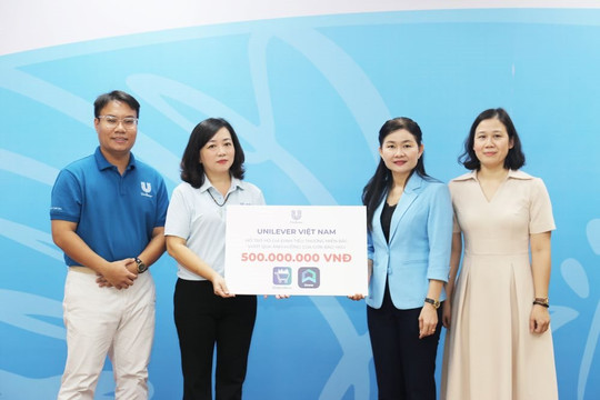 Unilever đồng hành cùng người dân miền Bắc khắc phục hậu quả cơn bão số 3 thông qua gói hỗ trợ trị giá hơn 8 tỷ đồng.