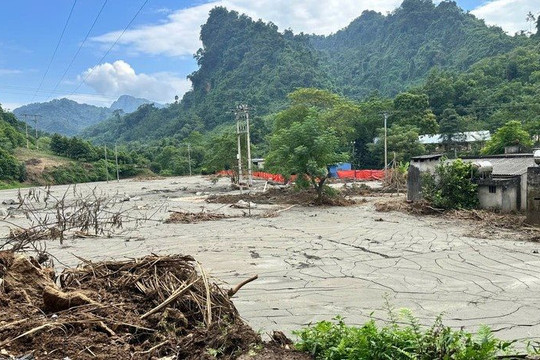 Vụ "vỡ hồ bùn thải ở Bắc Kạn": Kiểm tra, lấy mẫu tất cả nơi “dòng nước bẩn” đi qua