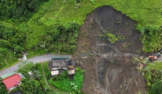 Ba Bể (Bắc Kạn): Thông Quốc lộ 279 từ Km57+350 – Km59+320 đi Tuyên Quang