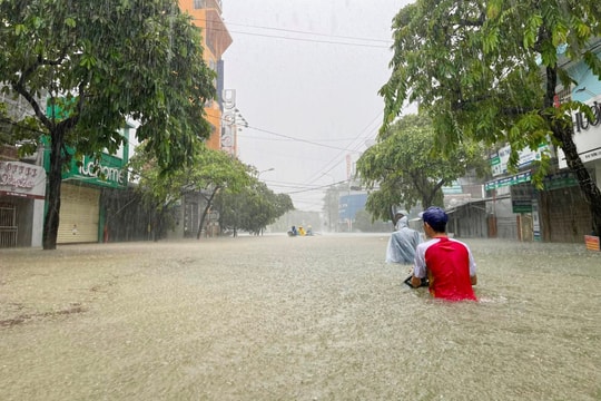 Tìm lời giải "bài toán" ngập lụt đô thị TP Huế