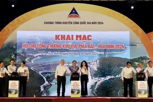 Khai mạc Hội chợ Công thương khu vực phía Bắc - Hòa Bình năm 2024