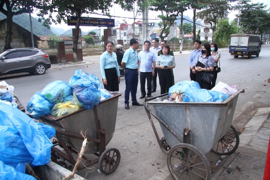 Sơn La: Kiểm tra công tác thu gom, vận chuyển chất thải rắn trên địa bàn thành phố